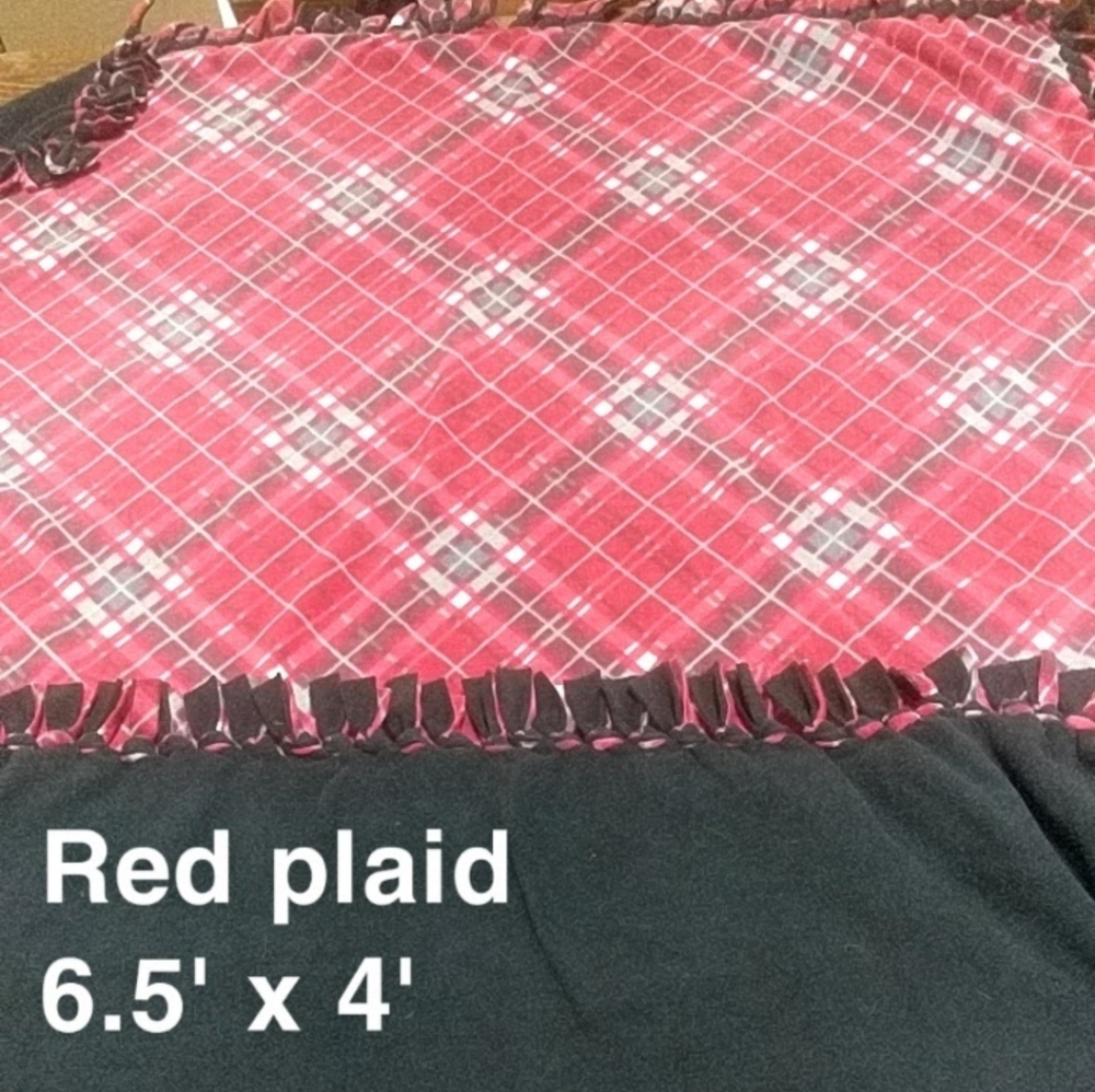 Red Plaid Fleece Blanket